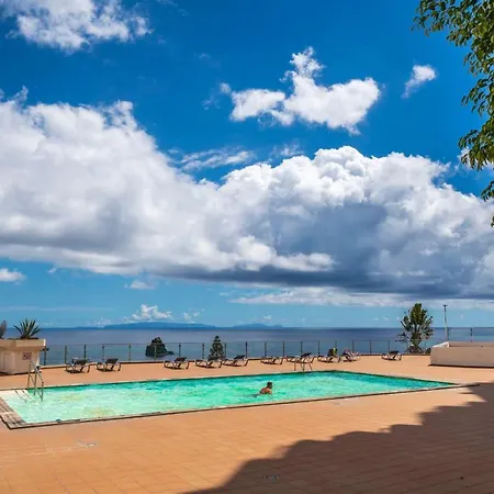 Do Mar Ii By An Island Apartman