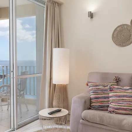 Do Mar Ii By An Island *