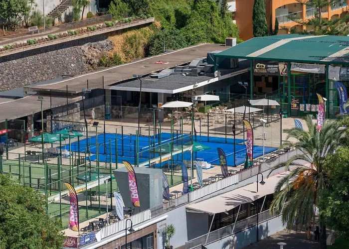 Do Mar Ii By An Island